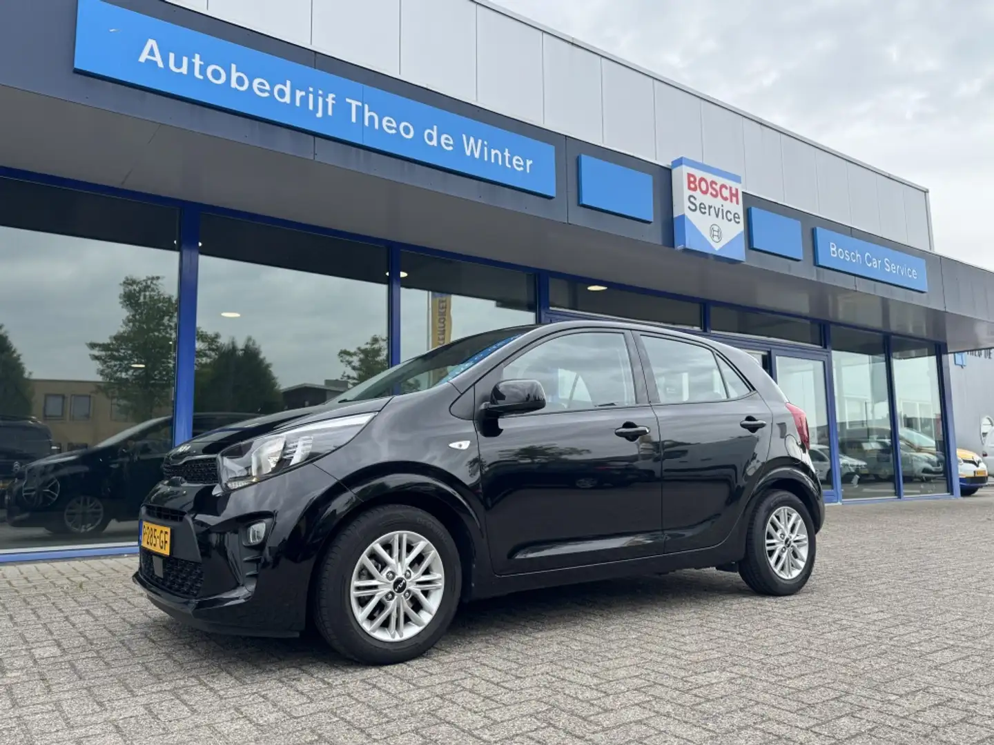 Kia Picanto 1.0 DPi Dynamic Line| Automaat, Trekhaak, Camera, Negro - 1