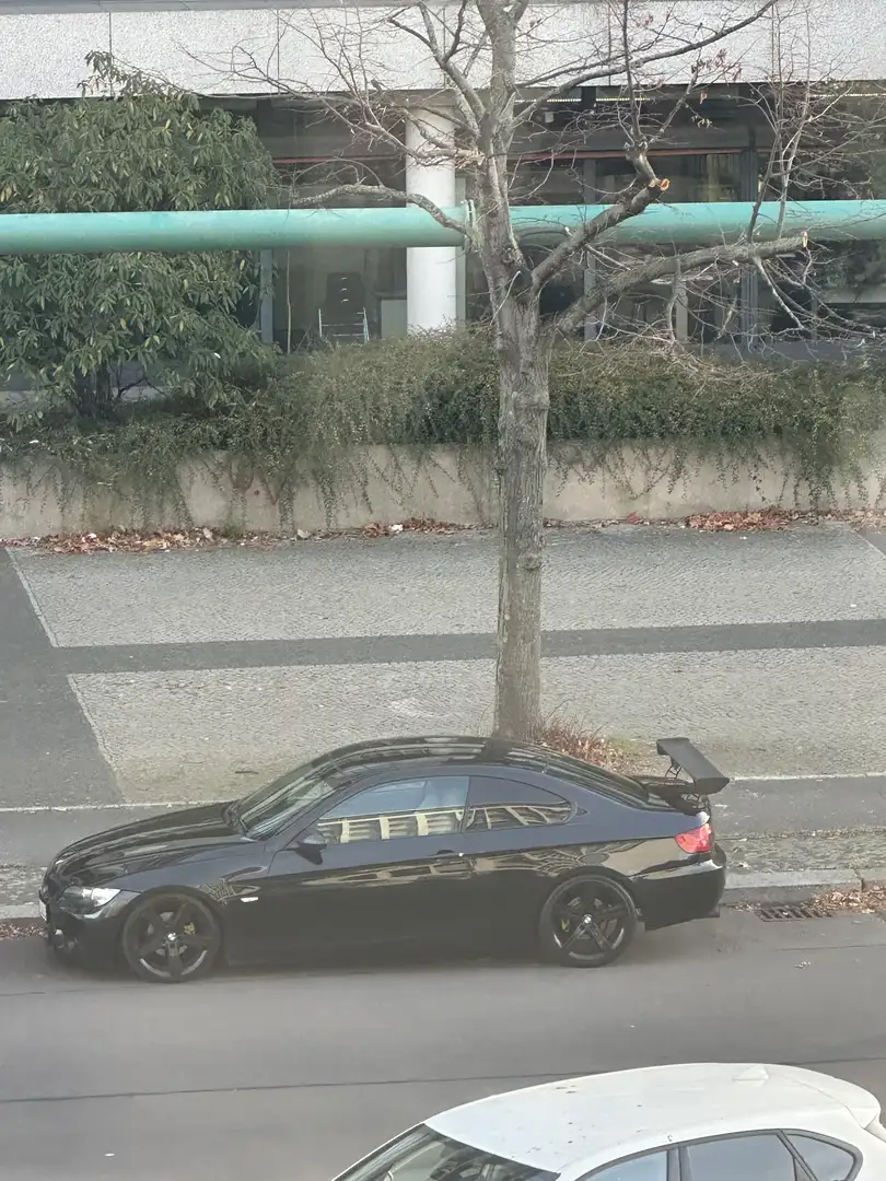 BMW 320 320i E92 Coupe - 2