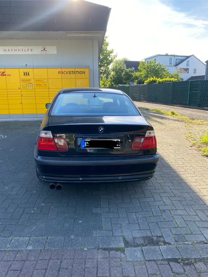 BMW 323 323i - 2