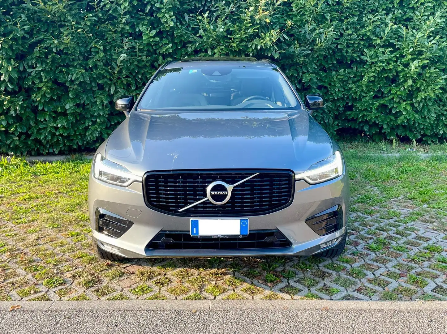 Volvo XC60 XC60 2.0 b4 R-design awd auto my20 Gris - 2
