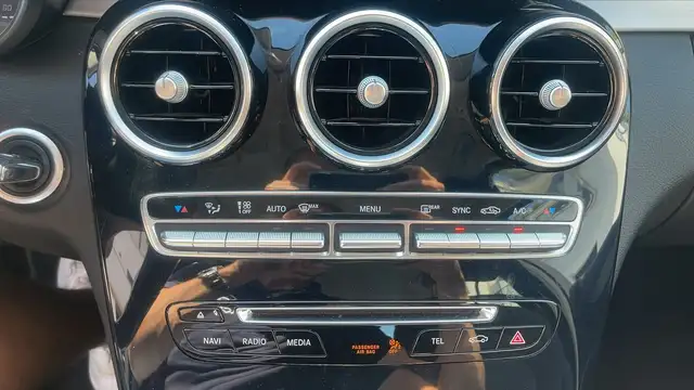 Mercedes-Benz C-Class view 13