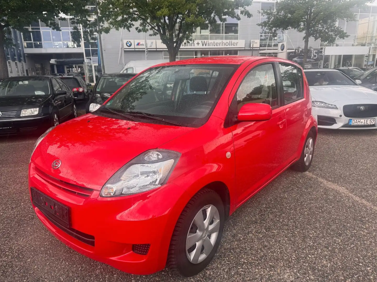 Daihatsu Sirion 1.0*HU bis 09/2026, Klima Rot - 1