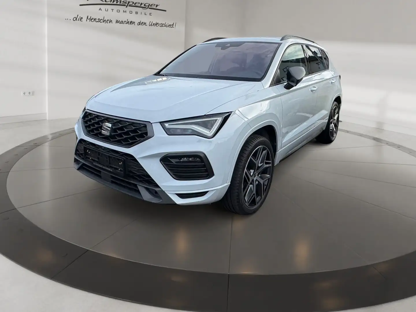 SEAT Ateca FR 2.0 TSI 4Drive LED/360°/Assist/Navi/uvm Weiß - 2