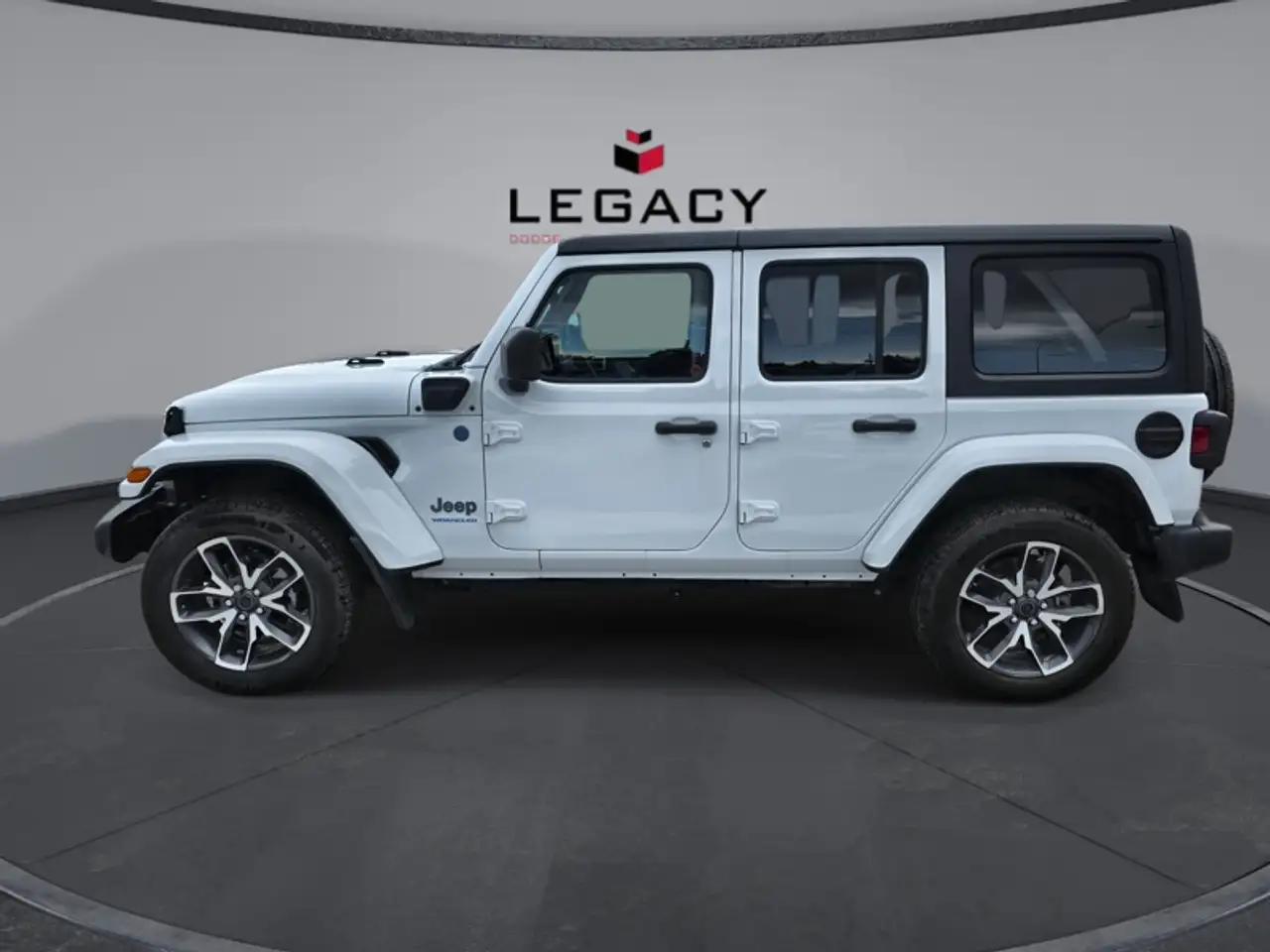 Jeep Wrangler снимка Jeep Wrangler