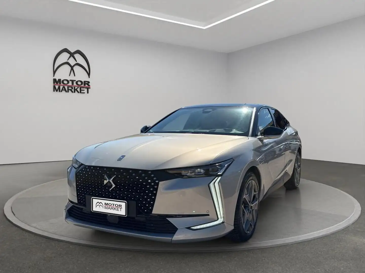DS Automobiles DS 4 1.5 bluehdi Esprit de Voyage 130cv auto Grau - 1