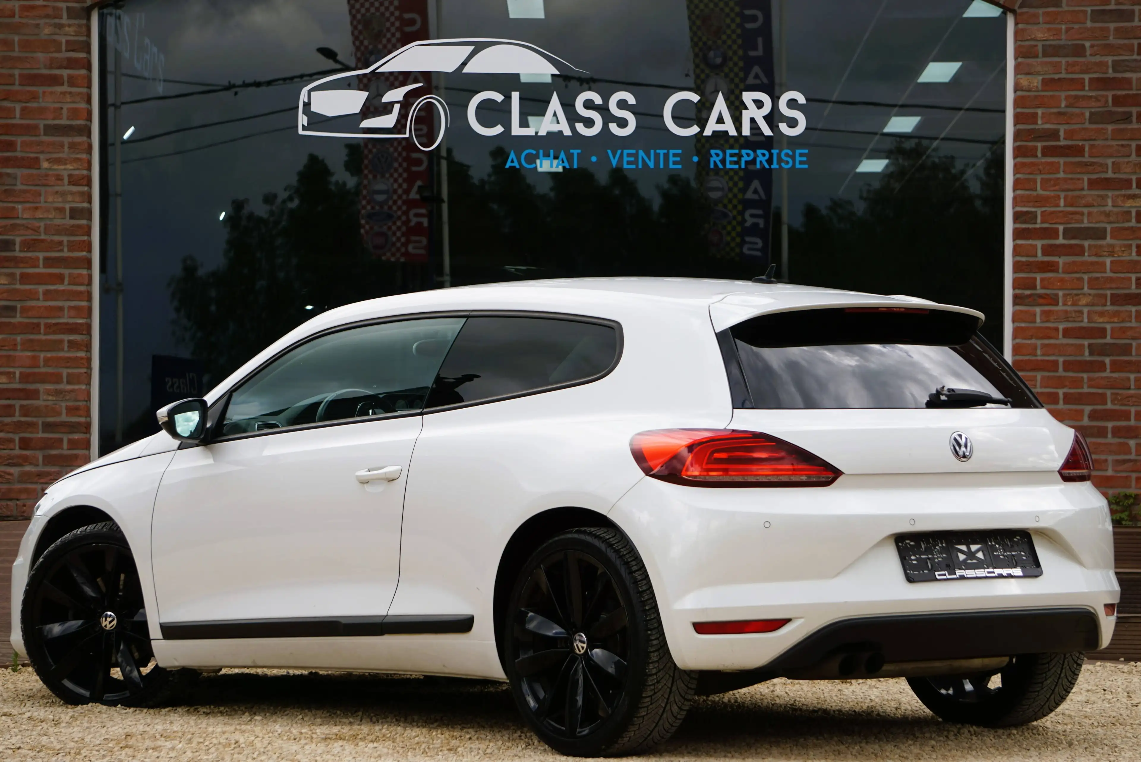 Volkswagen Scirocco 2.0 TSI DSG6 BI-XENON PDC CLIMTRONIC CARNET COMPLET — photo 4
