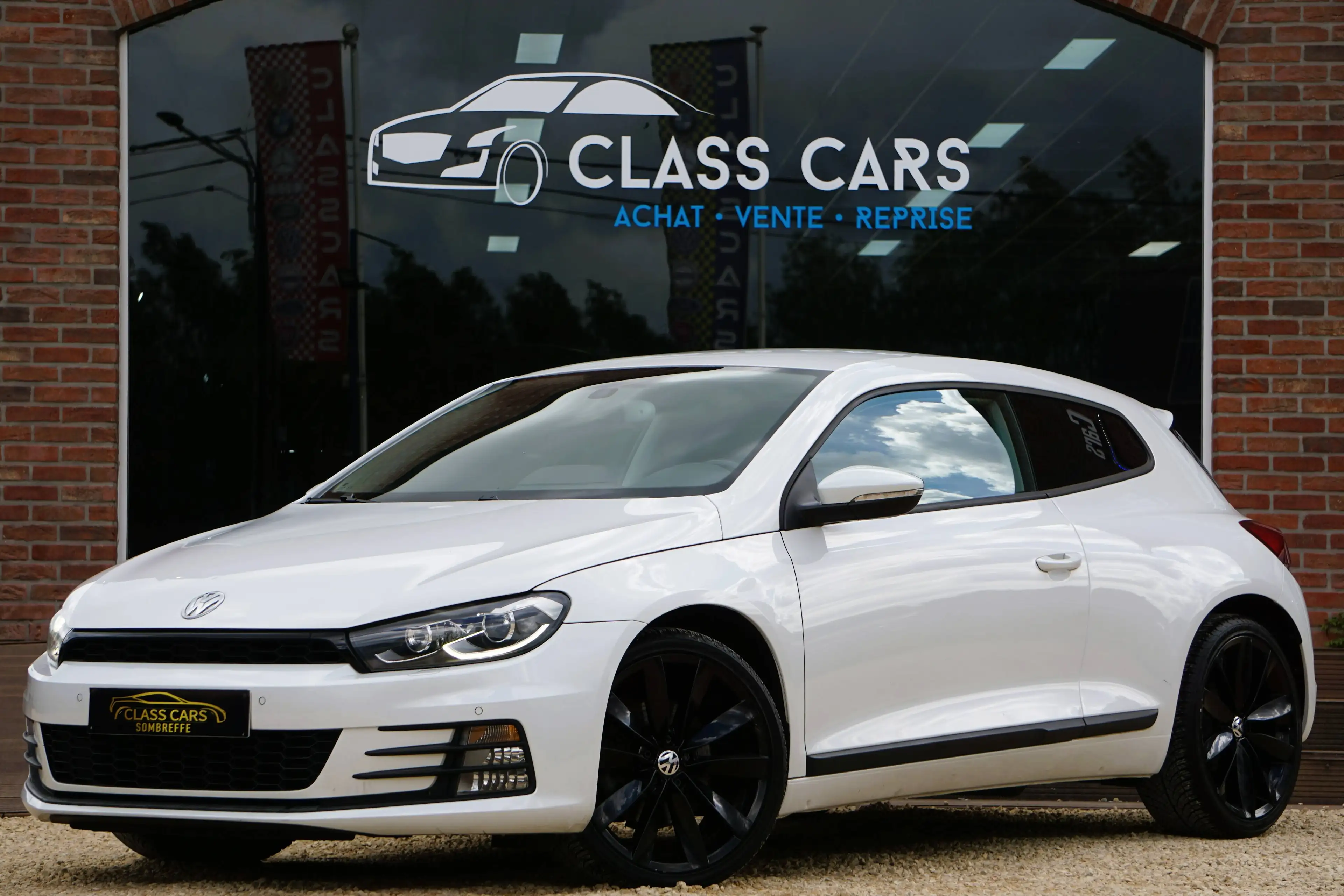 Volkswagen Scirocco 2.0 TSI DSG6 BI-XENON PDC CLIMTRONIC CARNET COMPLET