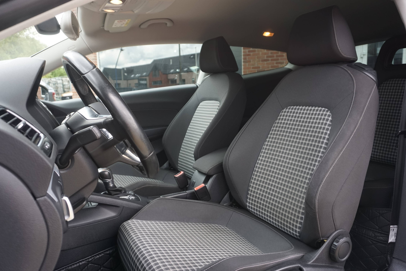 Volkswagen Scirocco 2.0 TSI DSG6 BI-XENON PDC CLIMTRONIC CARNET COMPLET — photo 10