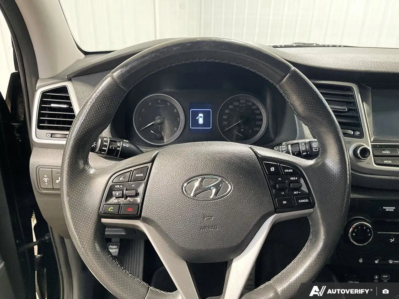 Hyundai TUCSON снимка Hyundai TUCSON