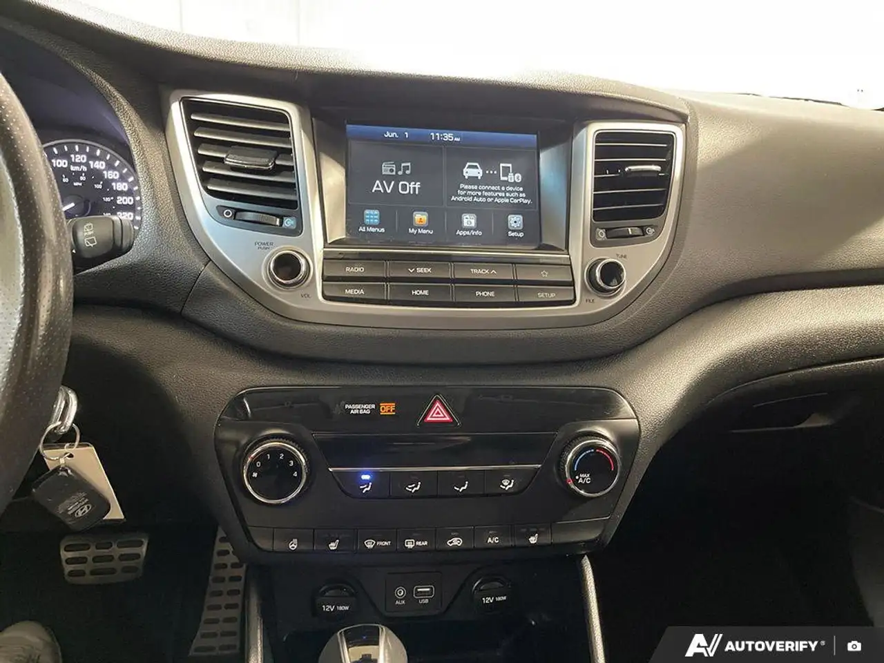Hyundai TUCSON снимка Hyundai TUCSON