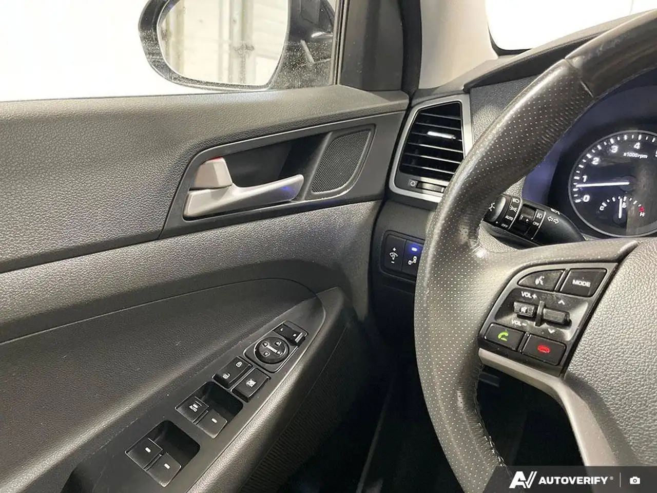 Hyundai TUCSON снимка Hyundai TUCSON