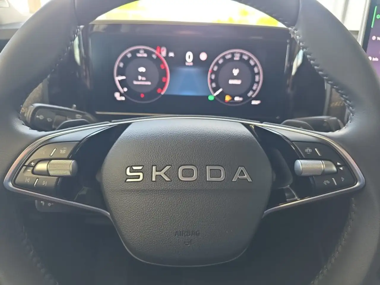 Skoda Kodiaq 2,0TDI DSG 4x4 aAHK/7-Sitzer/Matrix/Navi/el.Klappe, миниатюра 25