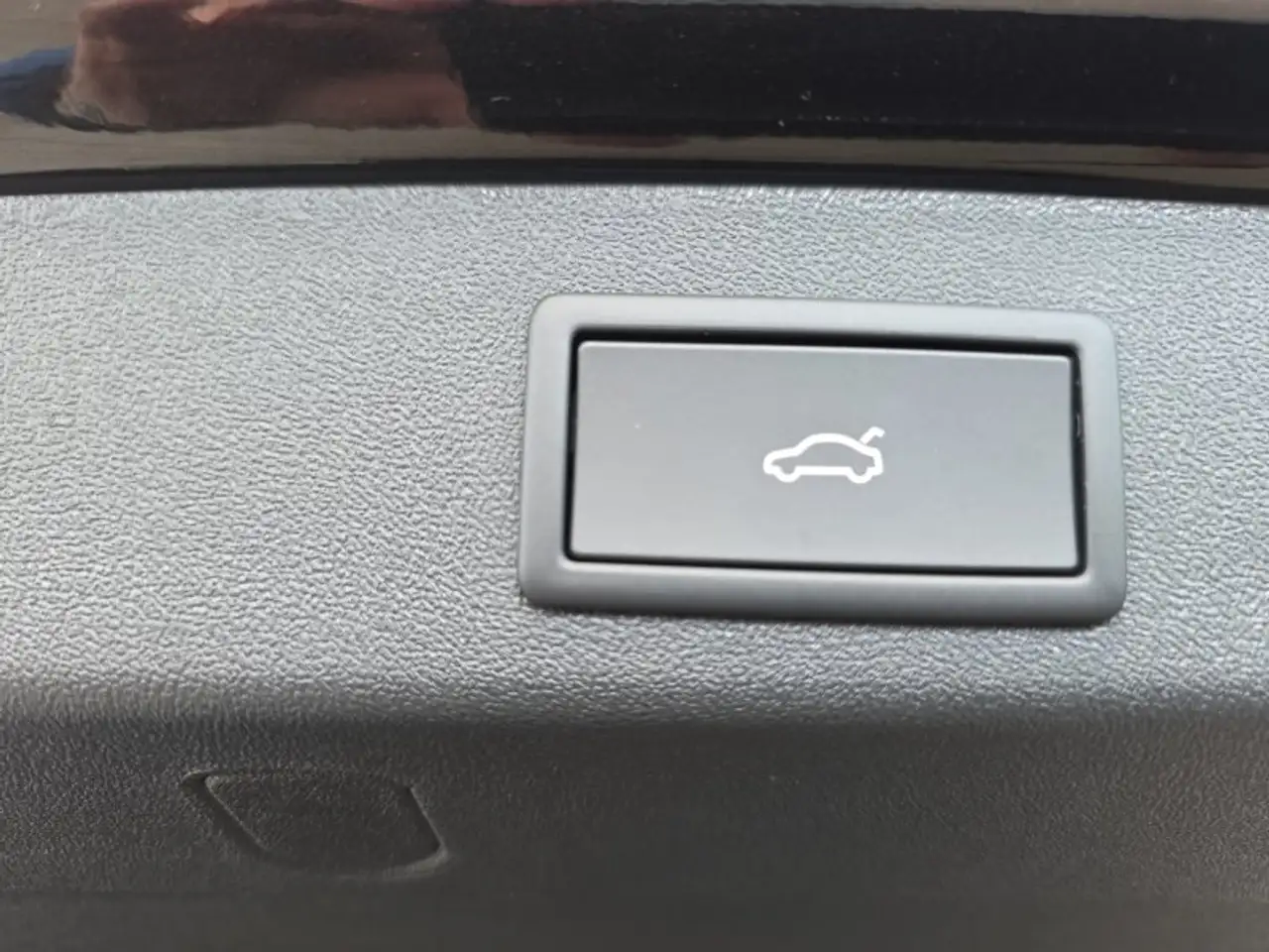 Skoda Kodiaq 2,0TDI DSG 4x4 aAHK/7-Sitzer/Matrix/Navi/el.Klappe, миниатюра 23