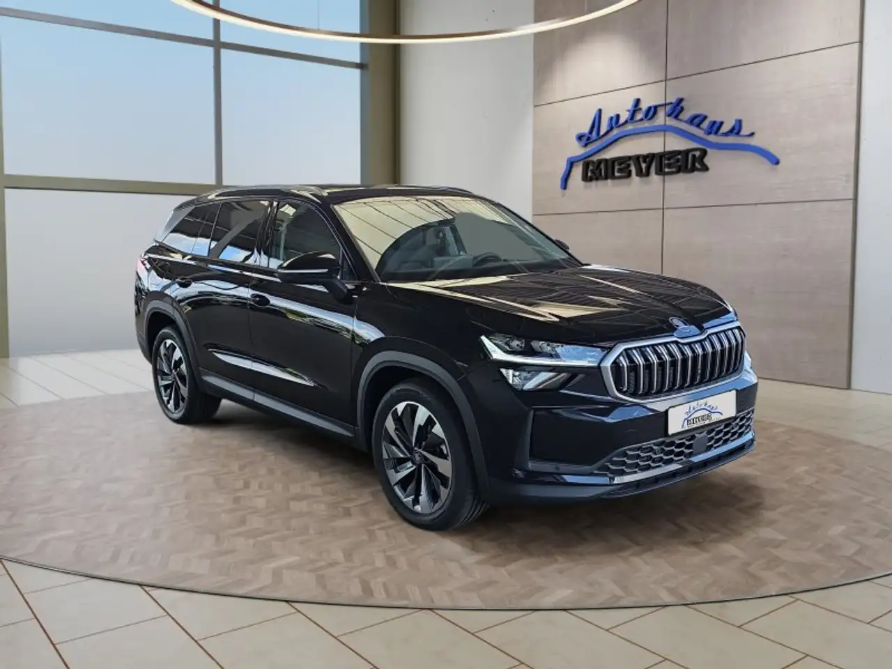 Skoda Kodiaq 2,0TDI DSG 4x4 aAHK/7-Sitzer/Matrix/Navi/el.Klappe, миниатюра 7