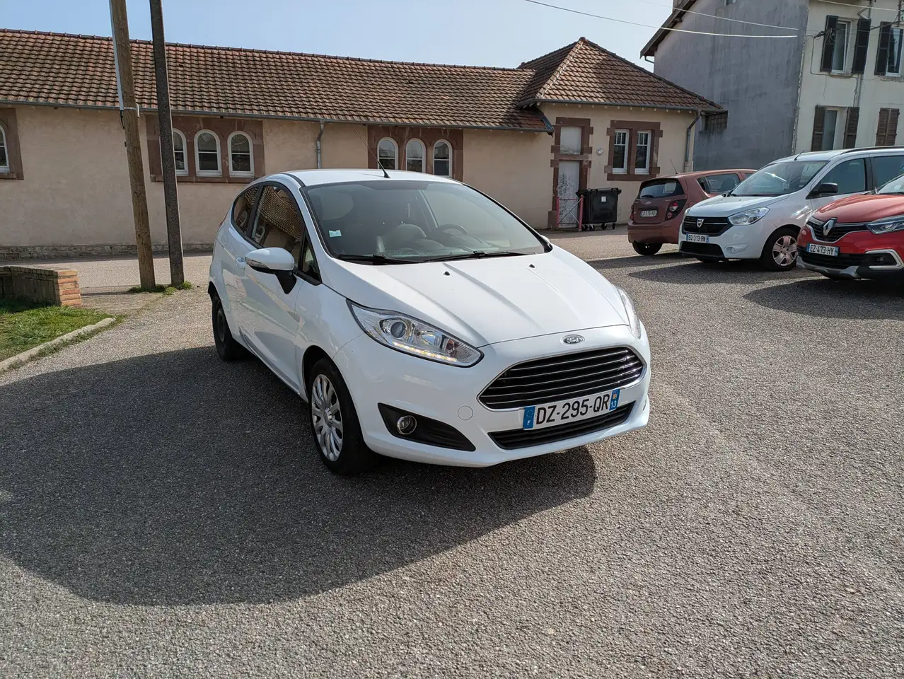 Ford Fiesta 3 portes — photo 3