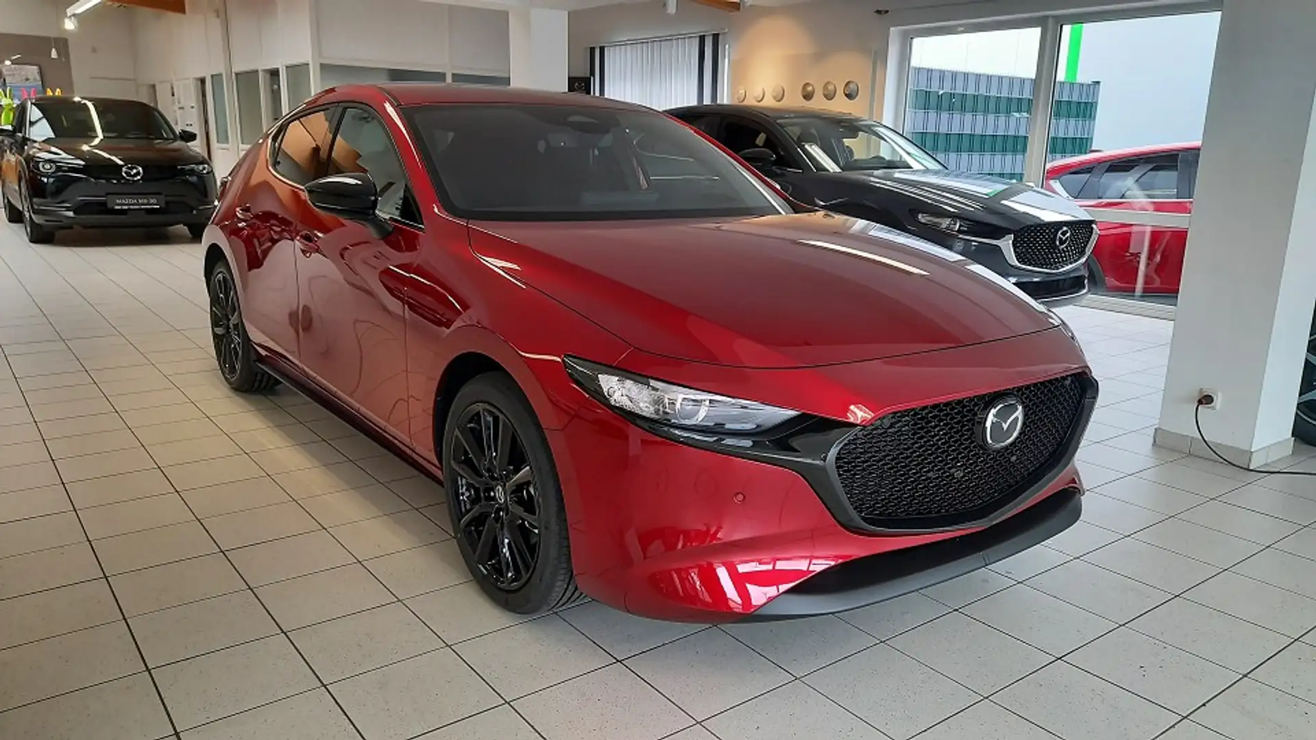Mazda 3 2.5L e-SKYACTIV G 140PS Homura Rood - 2