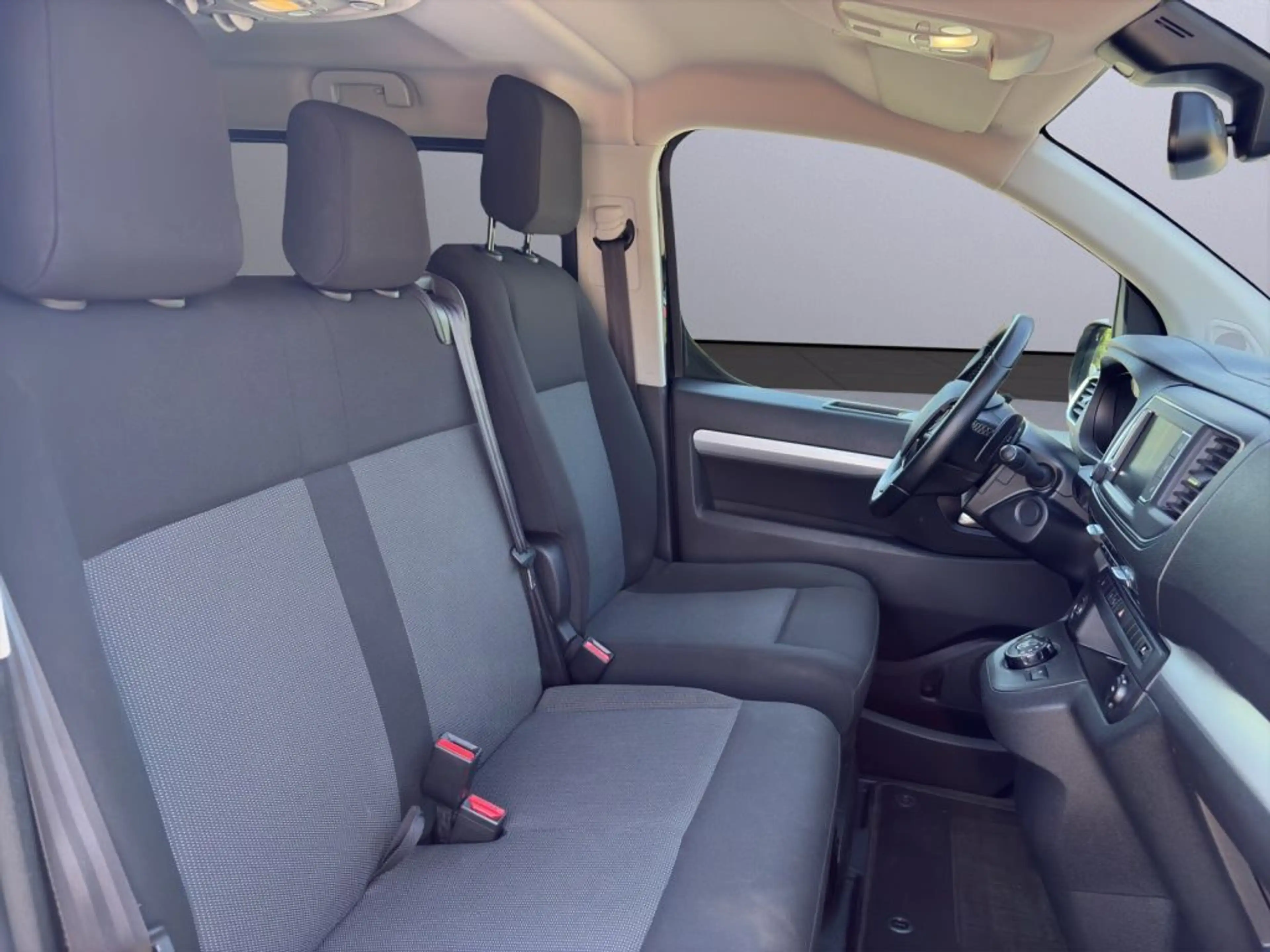 Citroen Spacetourer XL 2.0 BlueHDi 180 EAT8 Business — photo 9
