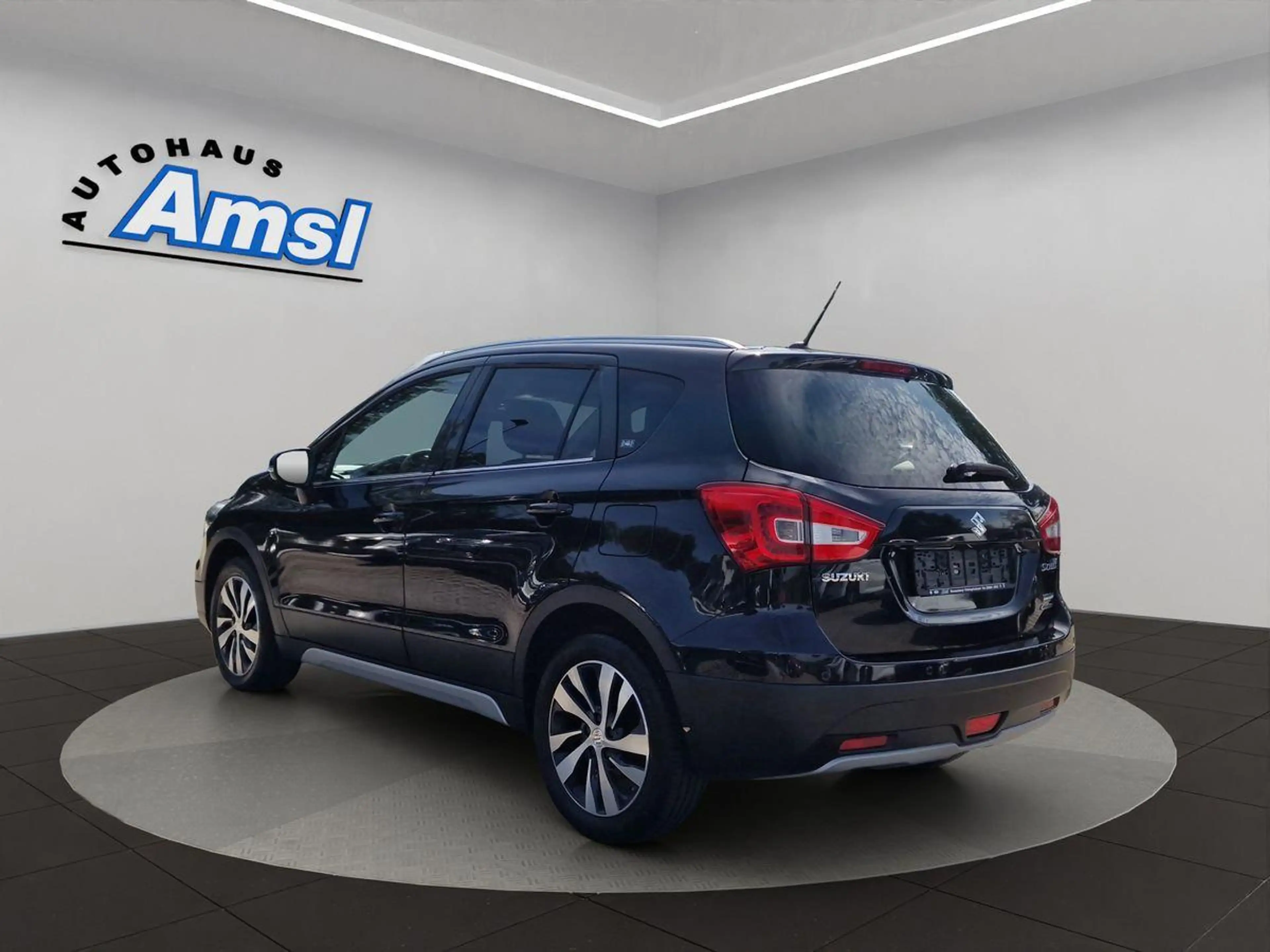 Suzuki SX4 S-Cross 1.4 Comfort+ 4x4 Navi* RFK* ACC* Pano 8-fach ALU — photo 4