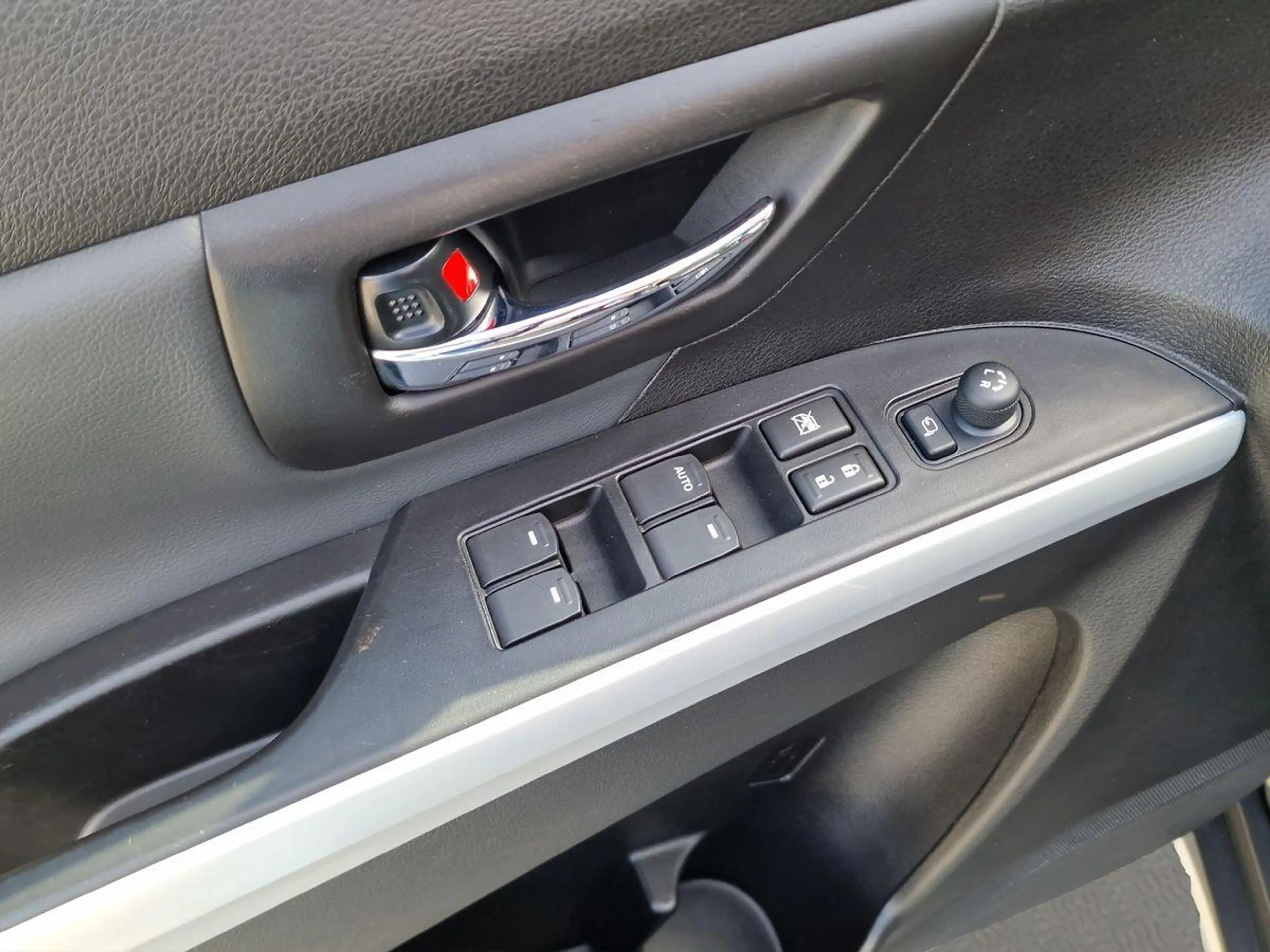 Suzuki SX4 S-Cross 1.4 Comfort+ 4x4 Navi* RFK* ACC* Pano 8-fach ALU — photo 11