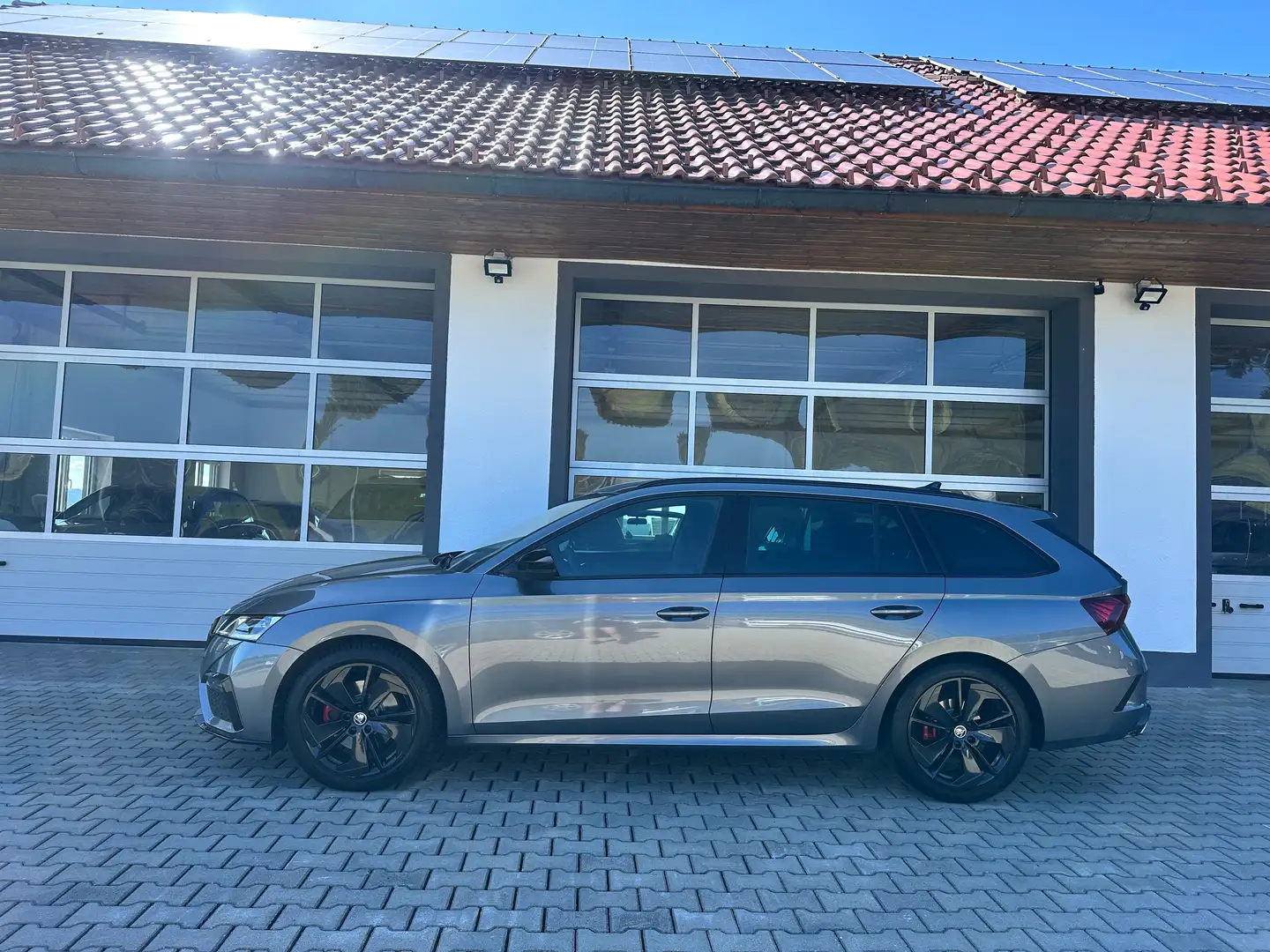 Skoda Octavia RS Combi 2,0 TDI DSG *DIGITAL*PDC*LED*ACC*NAVI* Grau - 2