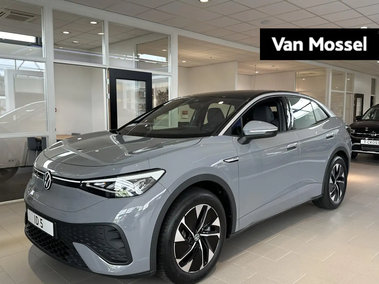 Volkswagen ID.5 Pro 77 kWh Warmtepomp | Navigatie | Airco | Stoel Grijs - 1