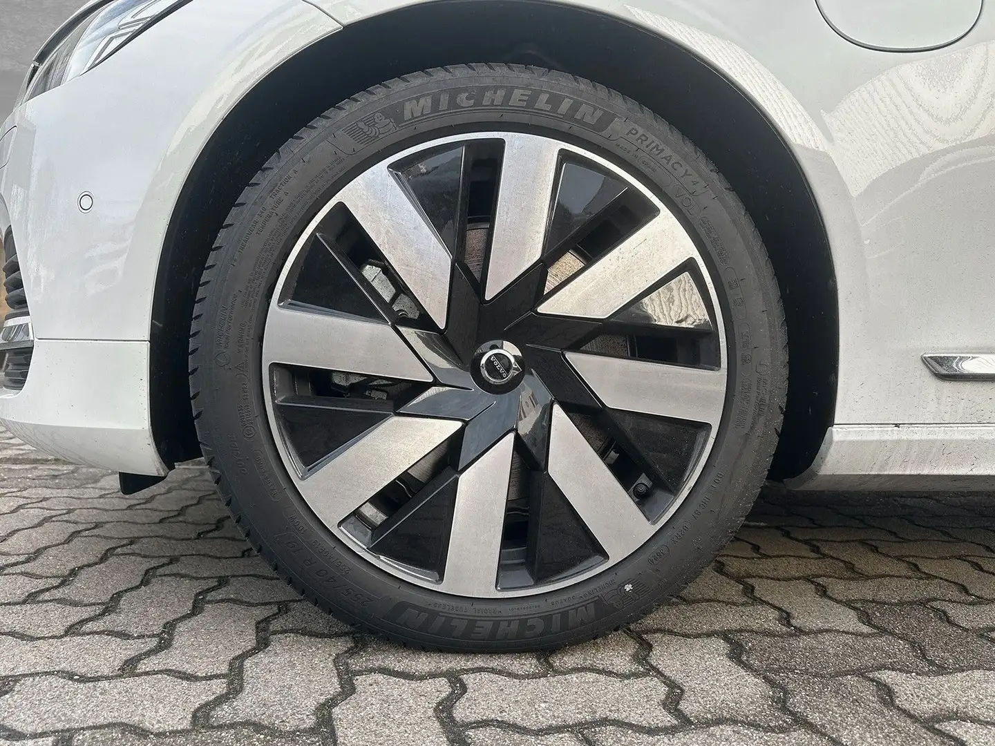 Volvo V90 T8 AWD Ultra Bright ACC BLIS HUD SD LED Weiß - 2