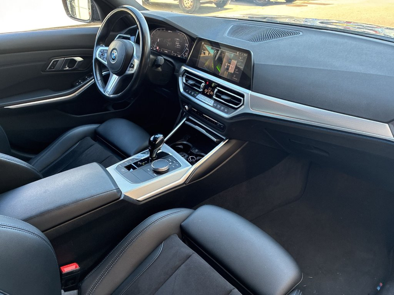 BMW 330 e — photo 14