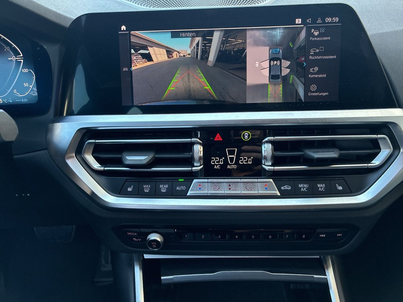BMW 330 e — photo 8