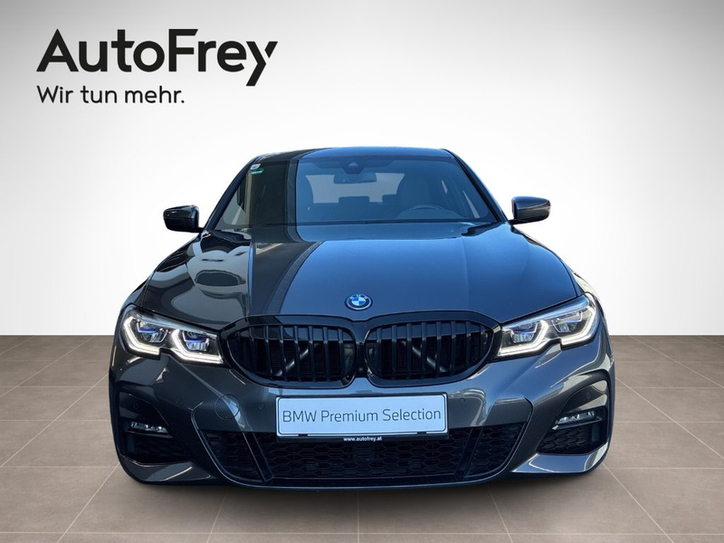 BMW 330 e — photo 2