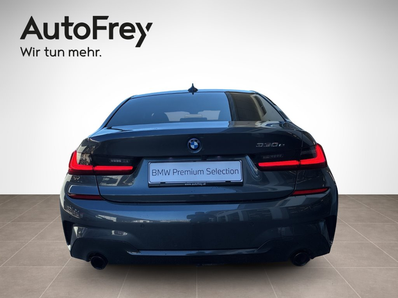 BMW 330 e — photo 3