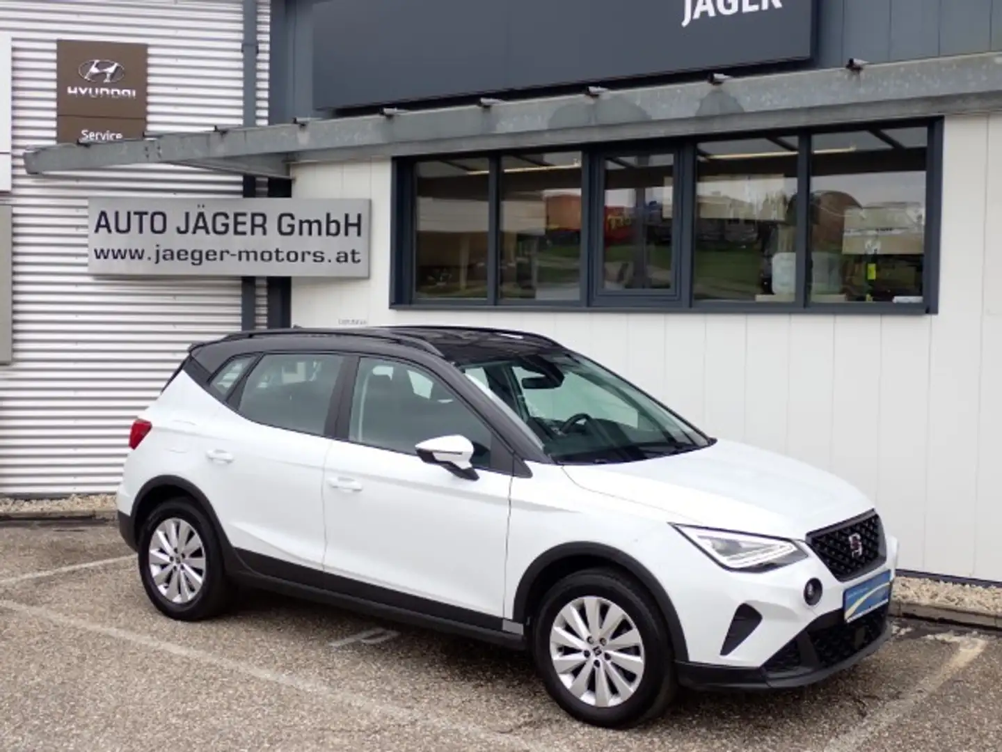 SEAT Arona 1,0 Eco TSI Style DSG Weiß - 1