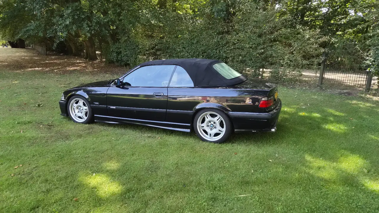 BMW 330 328i, foto 3