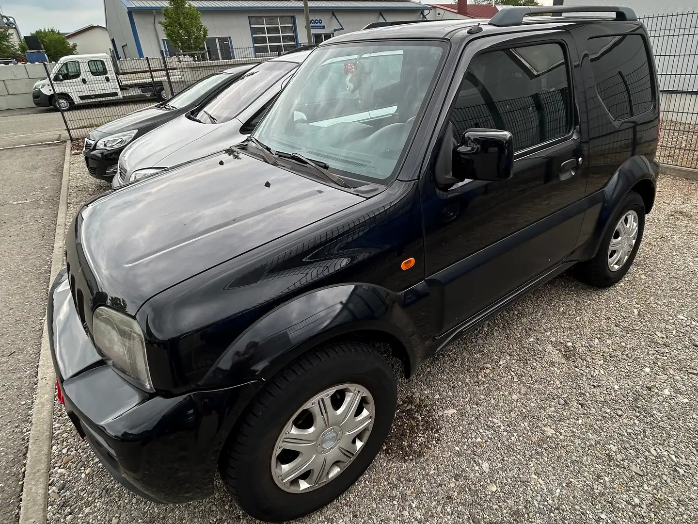 Suzuki Jimny Comfort Schwarz - 1