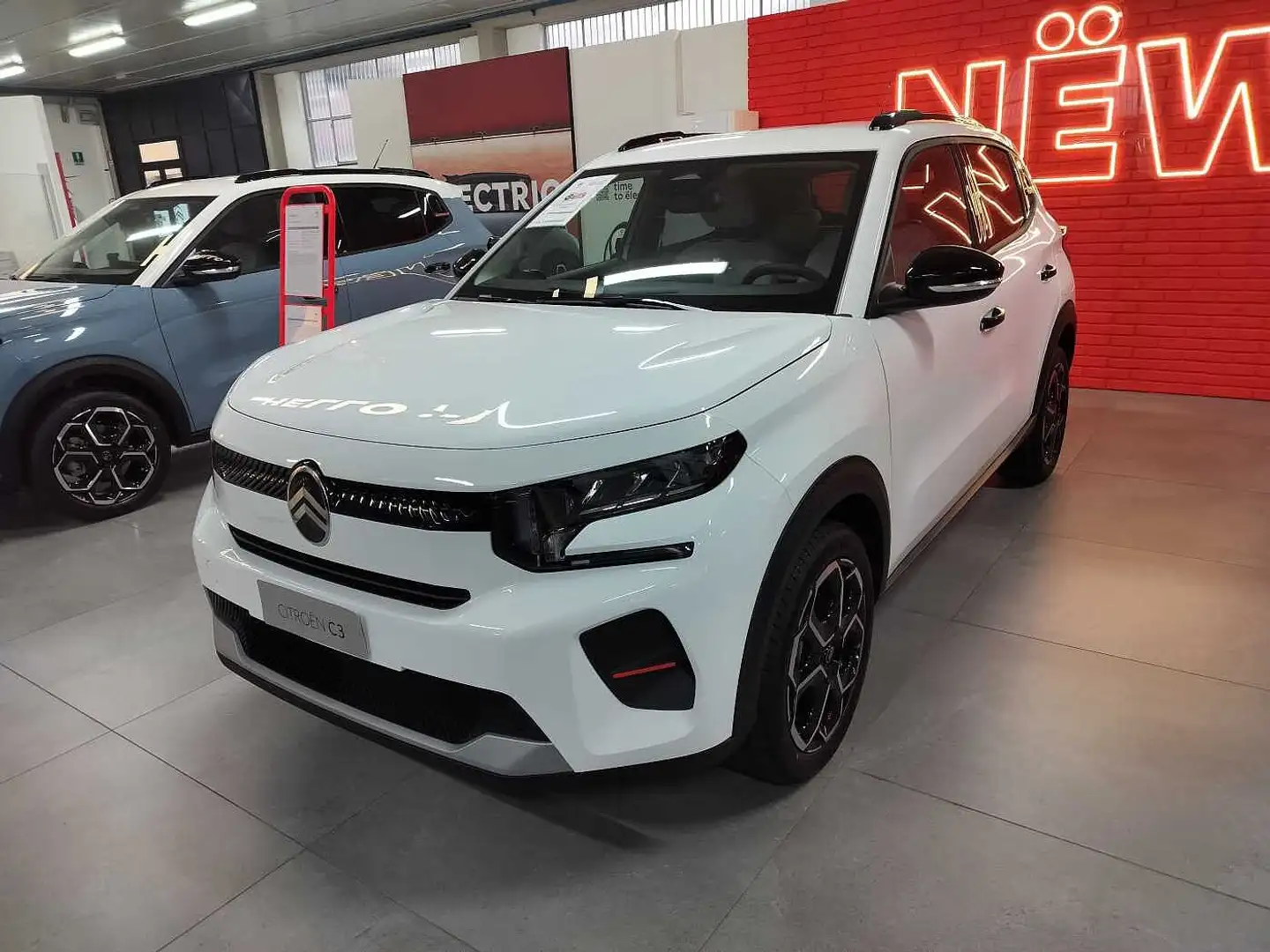 Citroen C3 4ª serie Hybrid 110 e-DCS6 Max Bianco - 2