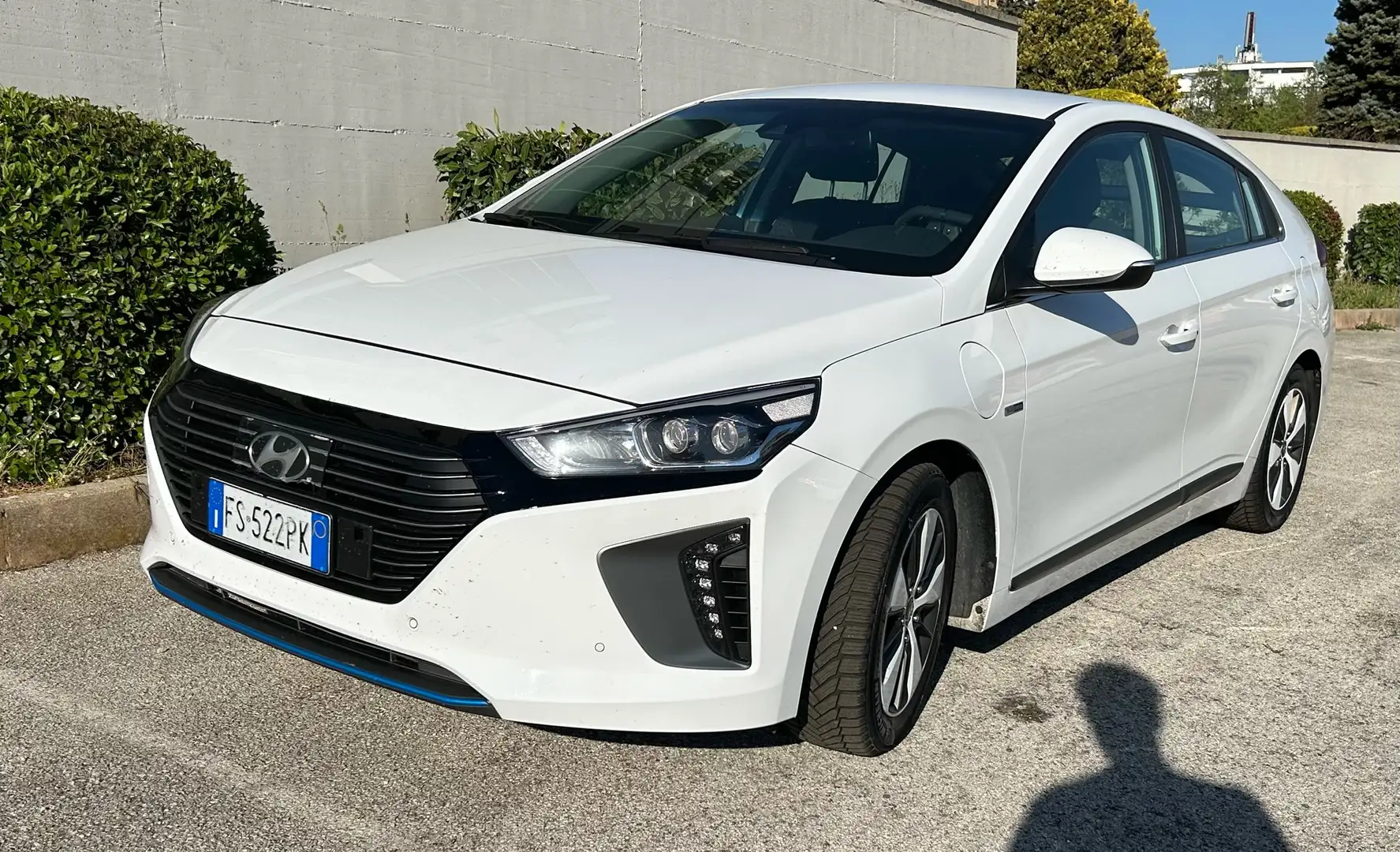 Hyundai IONIQ 1.6 Plugin Hybrid phev Style 6dct Blanc - 1