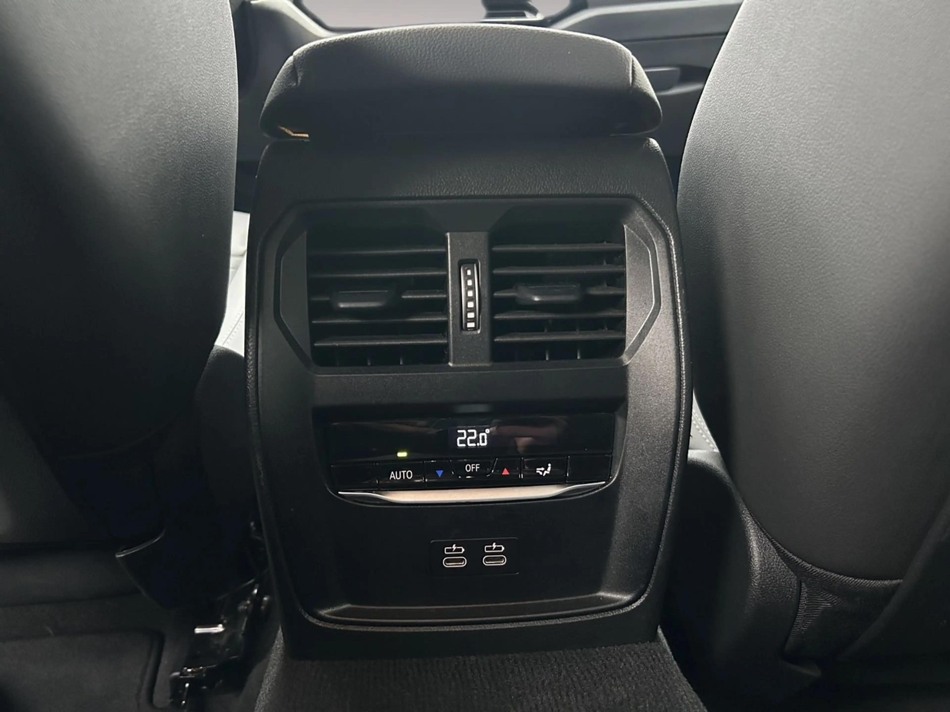 BMW 320 i Touring M Sport|Pano|AHK|HeadUp|Surr.View 360 AC — photo 14