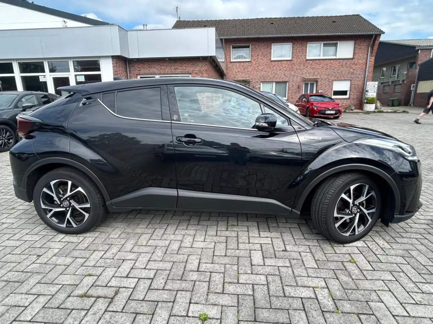 Toyota C-HR Hybrid Team Deutschland Noir - 2