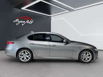 2.2 t Sport Tech 160cv AT8