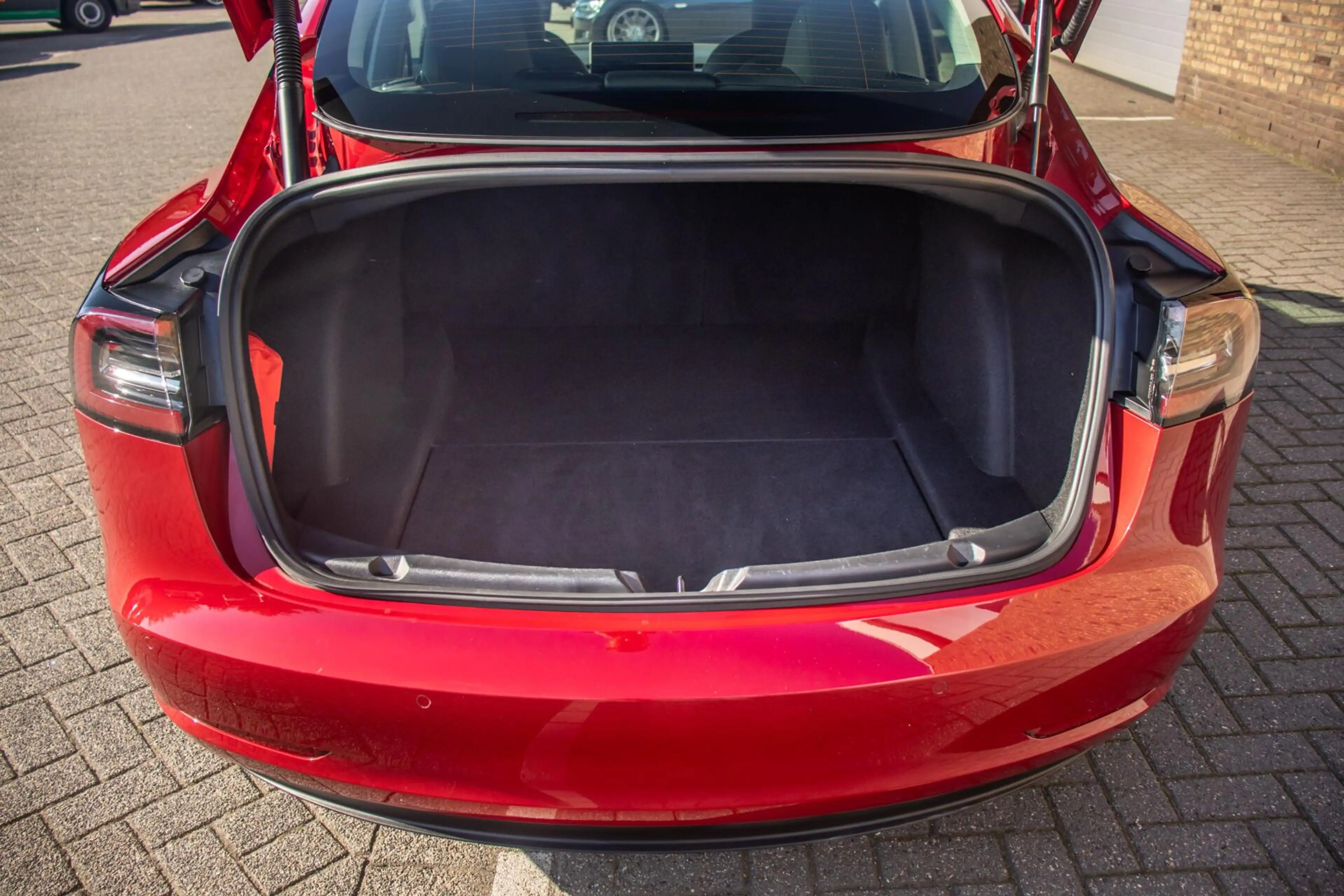 Tesla Model 3 Long Range AWD Dual Motor 75 kWh, SOH 93% — photo 23
