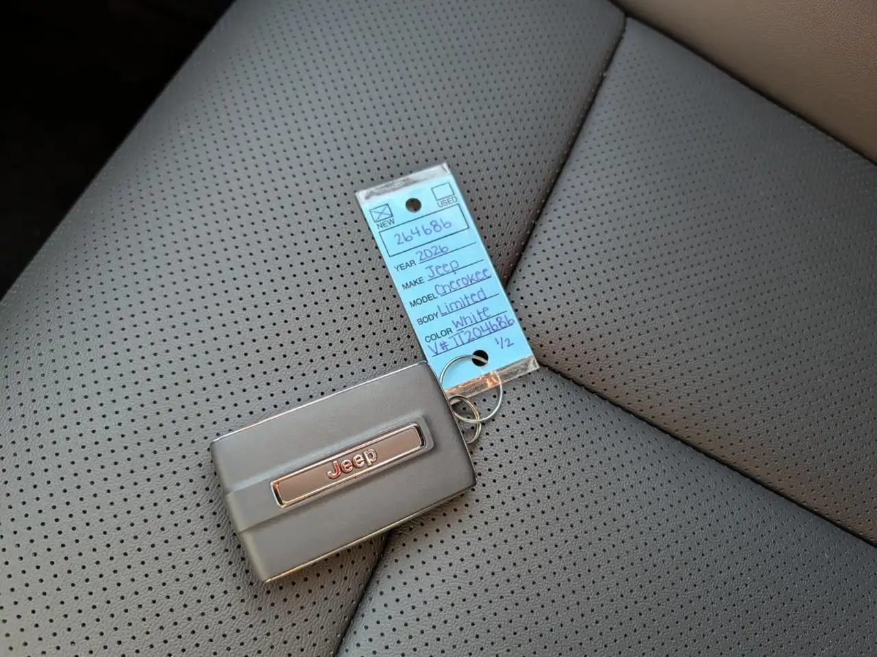 Jeep Cherokee снимка Jeep Cherokee