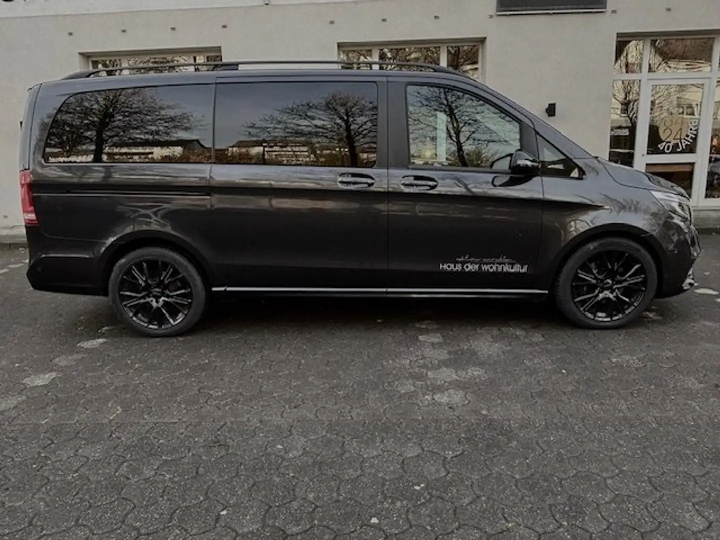 Mercedes-Benz V 300 AMG V-Klasse Diesel d lang 9G-TRONIC Edition 2021 Gri - 2