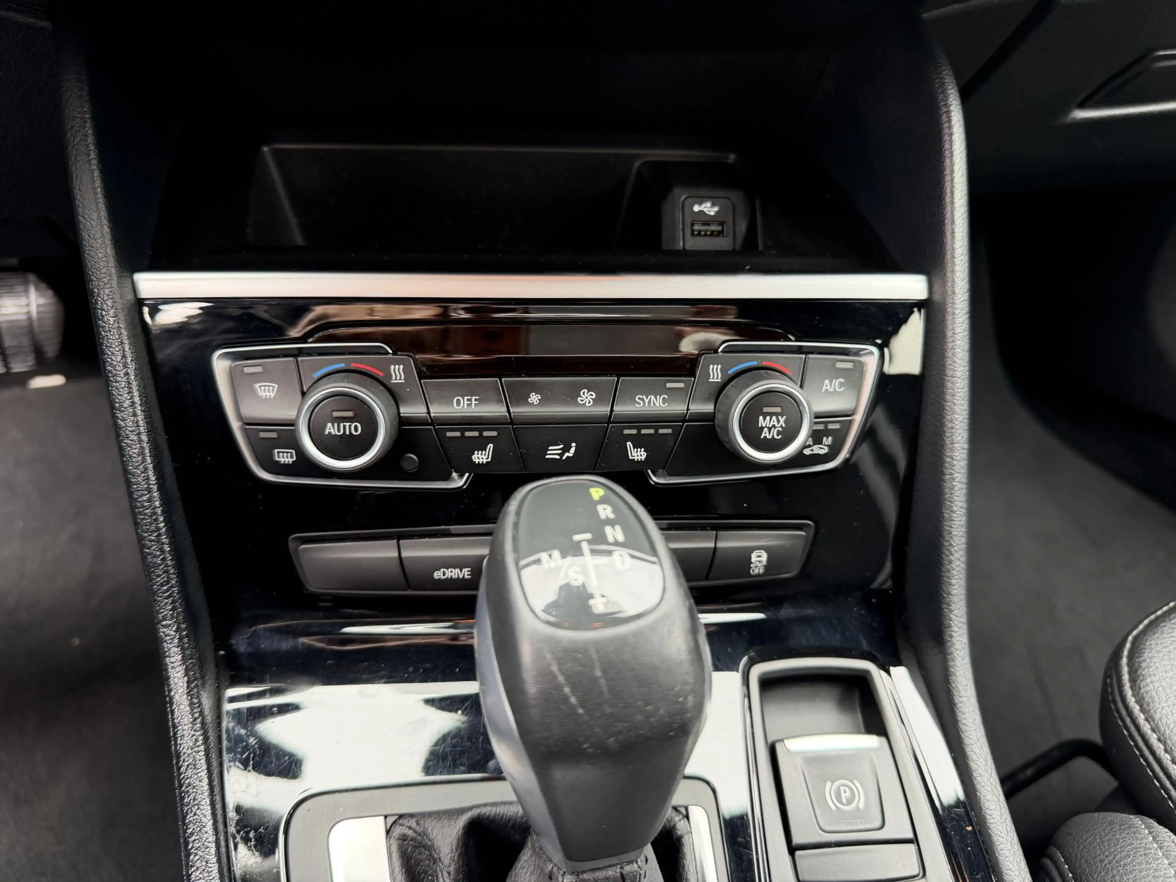 BMW 225 2-serie Active Tourer 225xe iPerformance eDrive Ed — photo 19