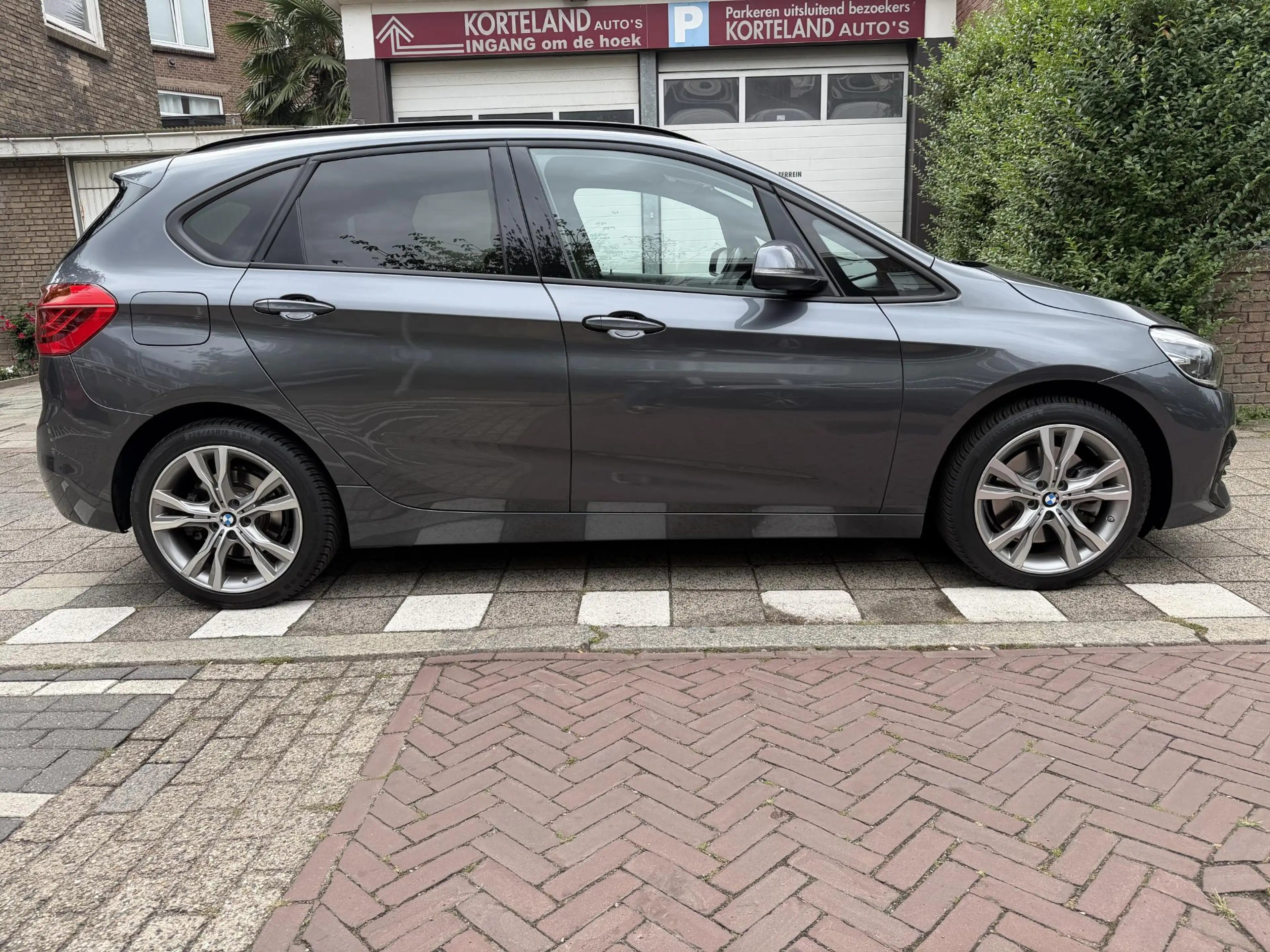 BMW 225 2-serie Active Tourer 225xe iPerformance eDrive Ed — photo 2