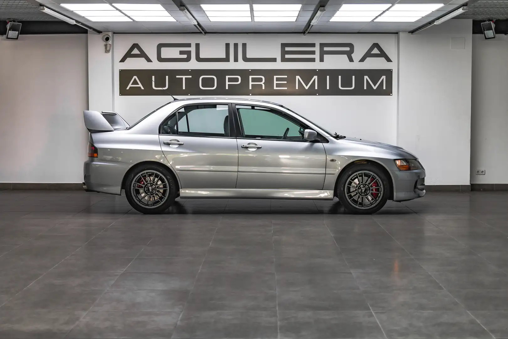 Mitsubishi Lancer Evolution 2.0T GSR Ultimate Plateado - 2