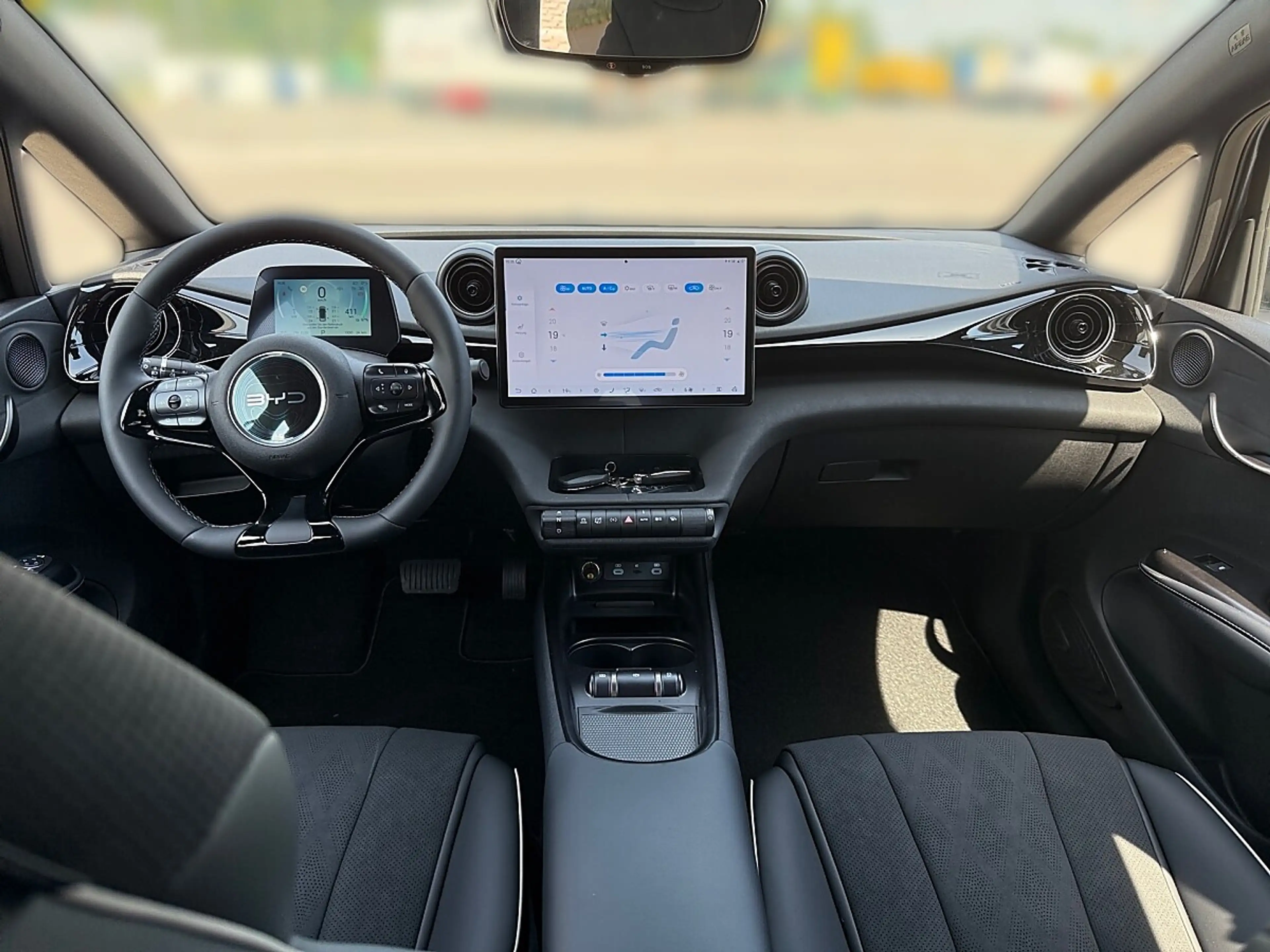 BYD Dolphin 60,4 kWh Comfort Österreich Paket - BYD Steiner — photo 15