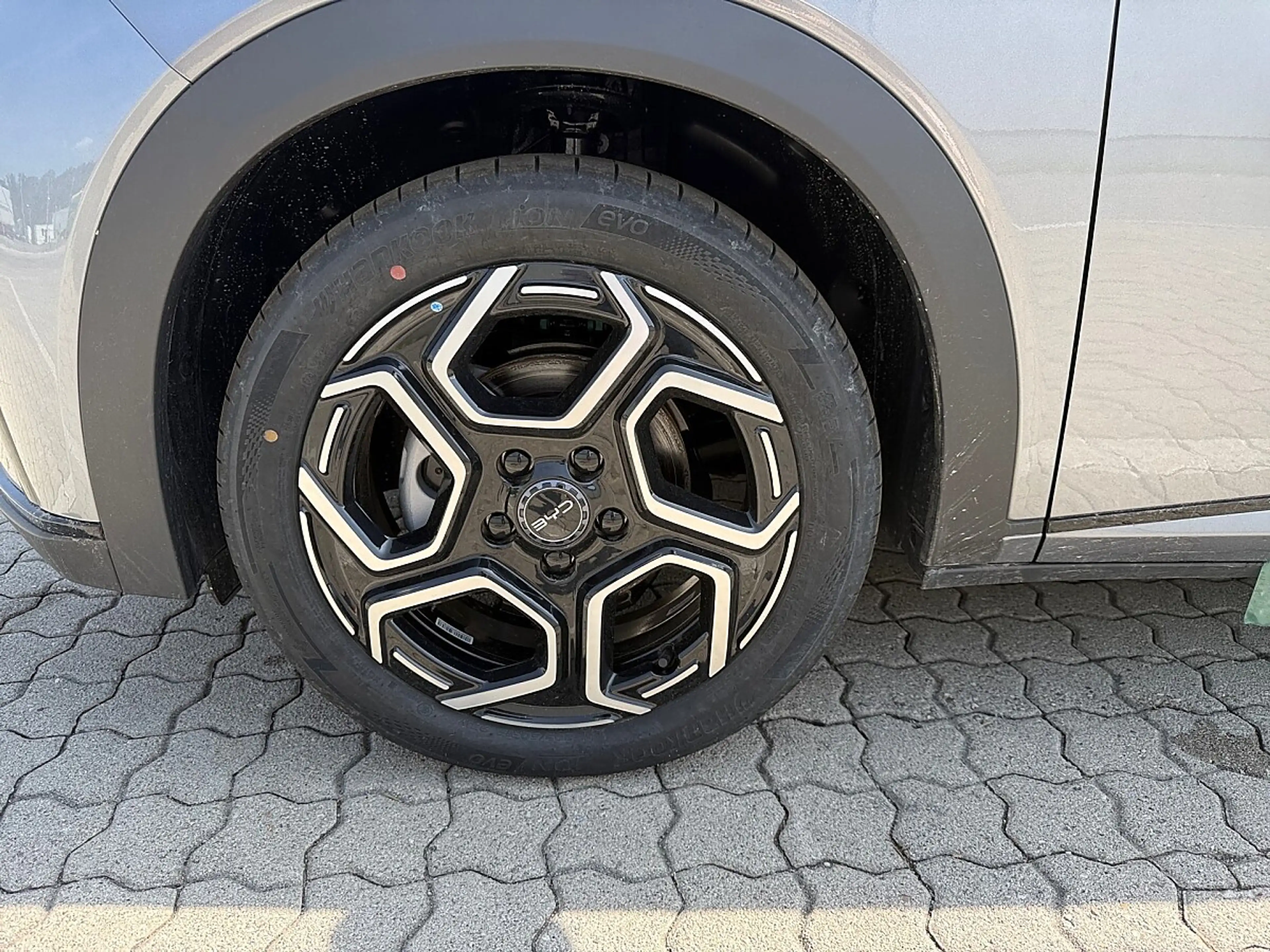 BYD Dolphin 60,4 kWh Comfort Österreich Paket - BYD Steiner — photo 9