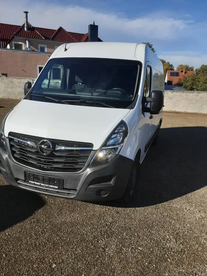 Opel Movano