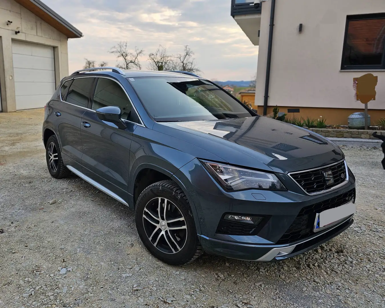 SEAT Ateca Ateca 1,5 FR ACT TSI DSG FR Grau - 1