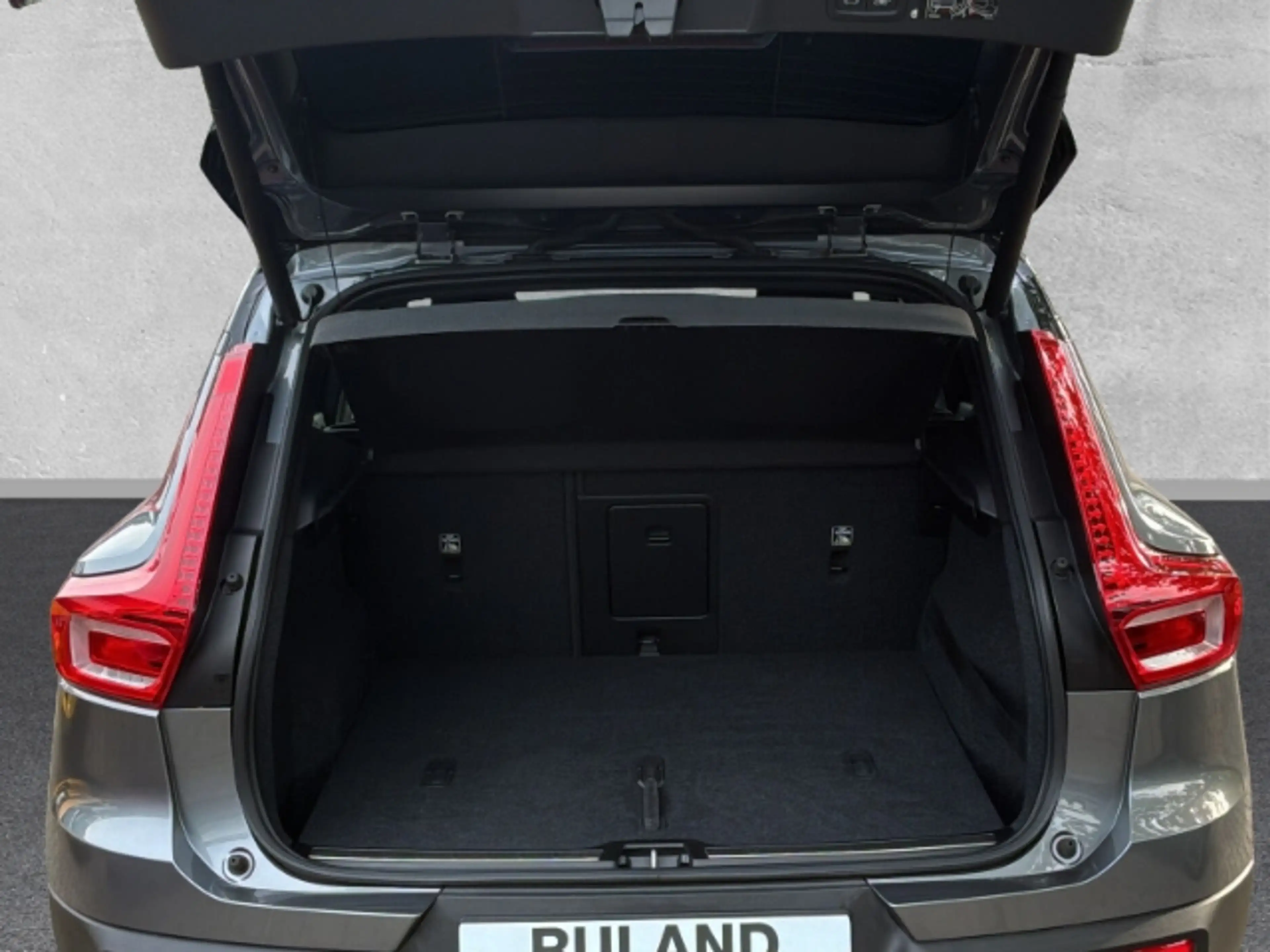 Volvo XC40 R Design 2WD D3 EU6d-T Navi 360 Kamera LED El. Hec — photo 13