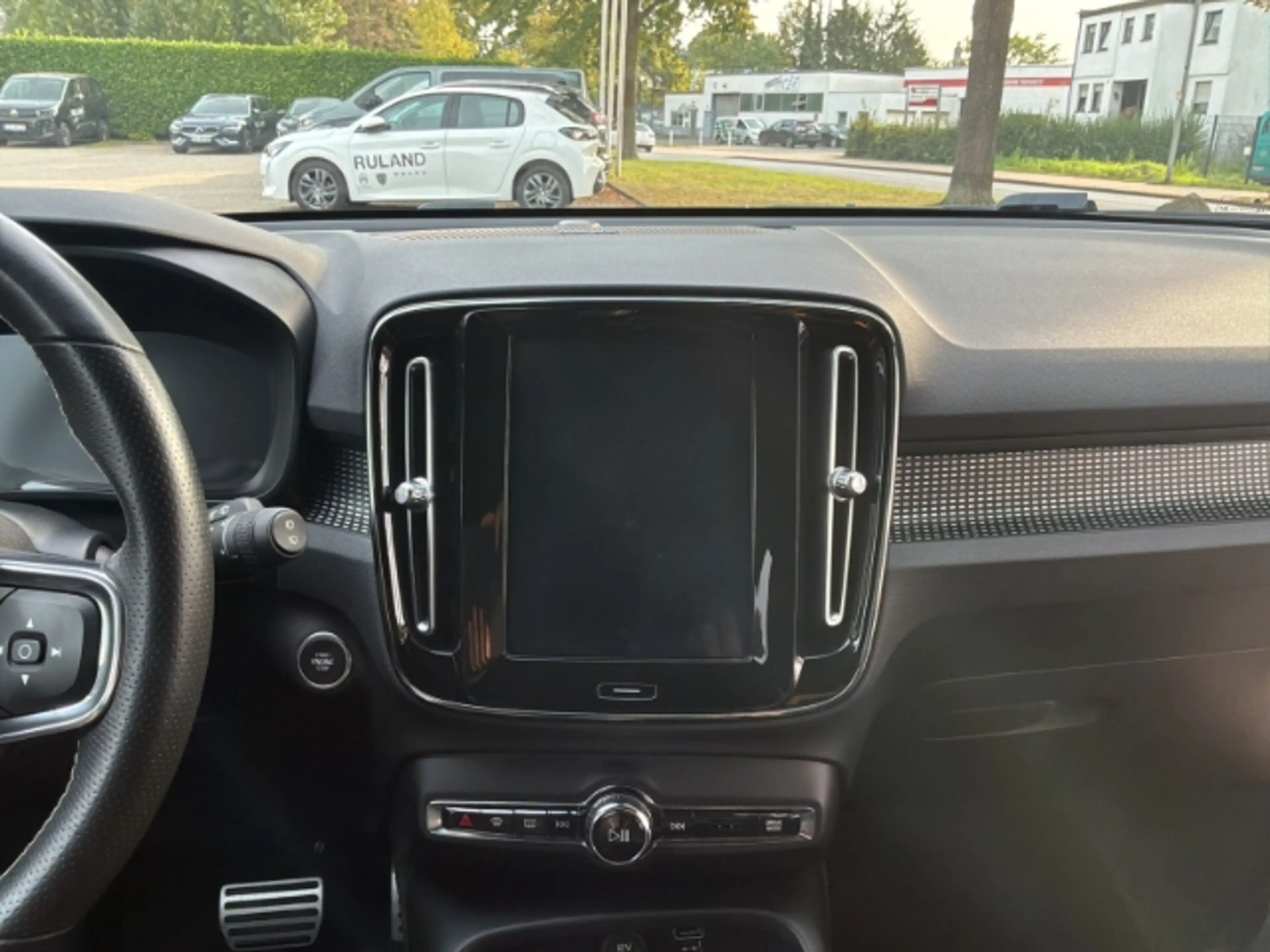 Volvo XC40 R Design 2WD D3 EU6d-T Navi 360 Kamera LED El. Hec — photo 7